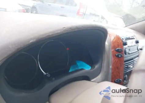 2008 Toyota Sienna Xle z USA, uszkodzony, nr VIN 5TDZK22CX8S193982